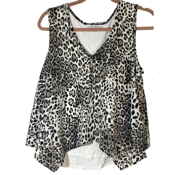 Green envelope shirt animal print v neck openings layer black medium READ new - Picture 1 of 13